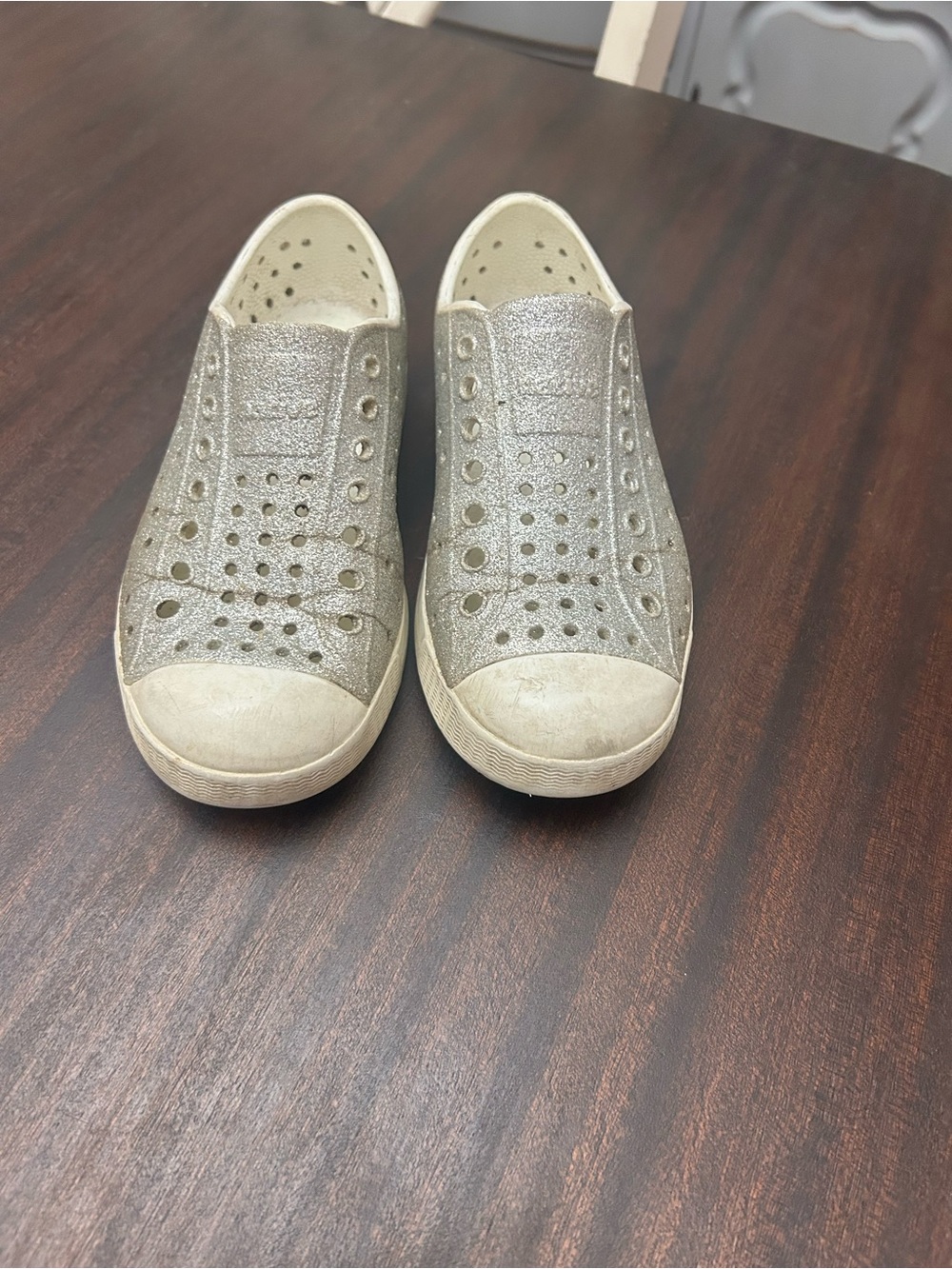 Native Kids Silver Glitter Slip-On Sneakers